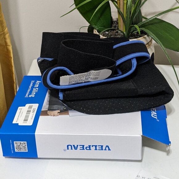 VELPEAU Arm Sling Shoulder Immobilizer, Fits Left or Right Arm, Unisex - Picture 4 of 4